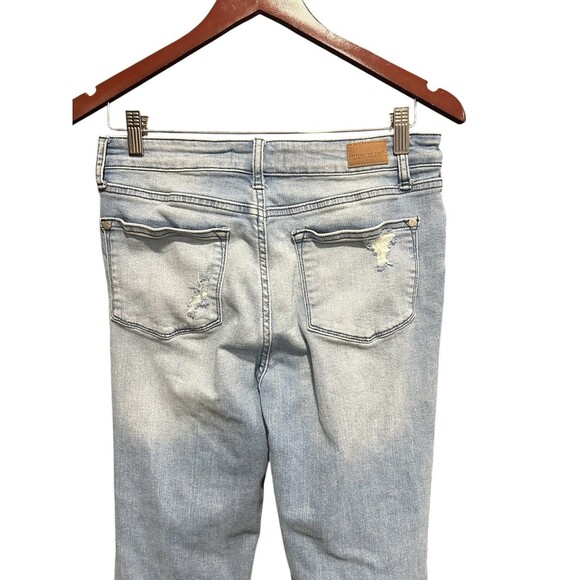 Judy Blue Mid Rise Destroyed Tinted Wash Cropped Straight Leg Jean 88512 Sz 9/29 - Picture 4 of 7